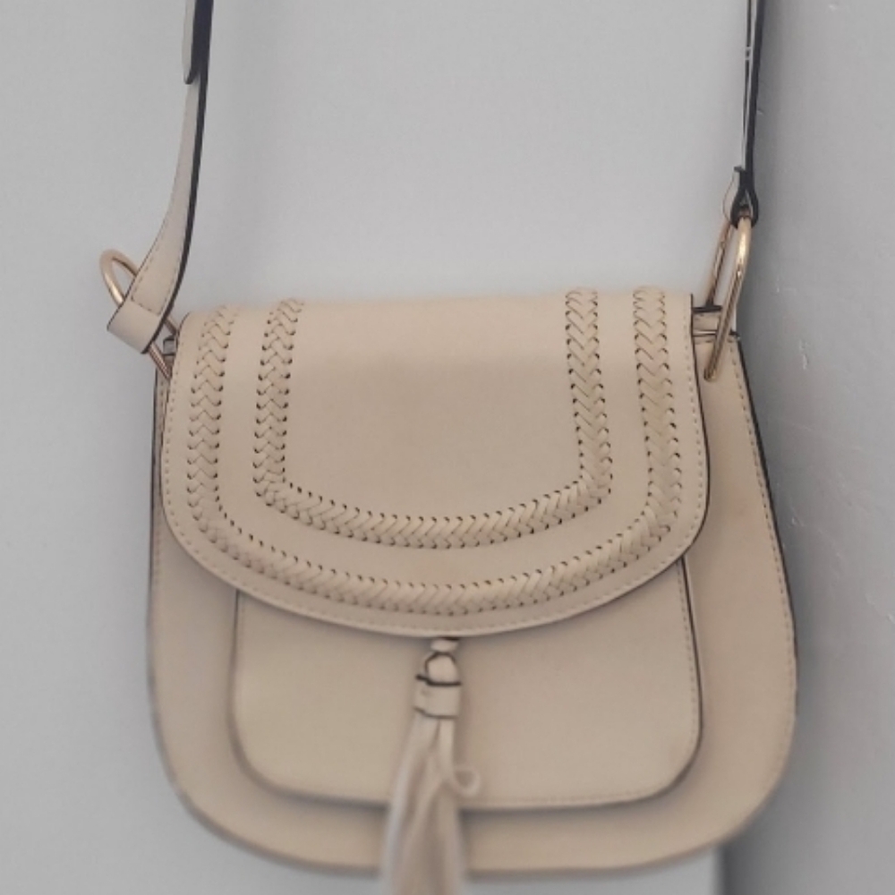 Franco Sarto Saddle bag cross body purse
